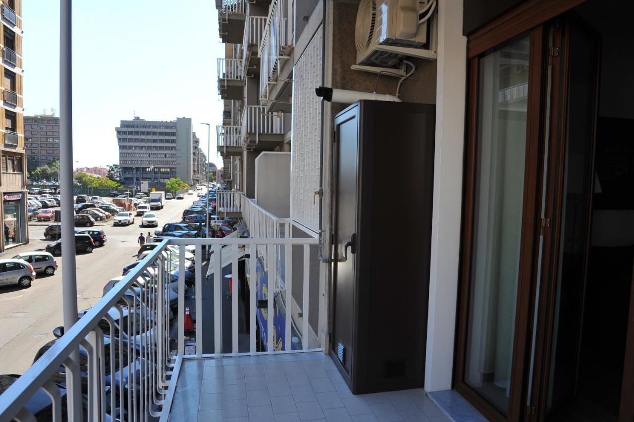 Home 22 Appartamento In Centro Storico - Catania Luaran gambar
